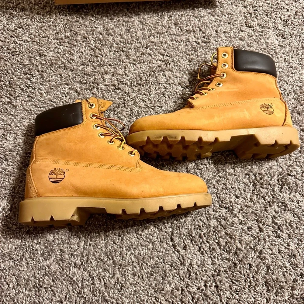 Basic Wheat Timberlands - Picture 1 of 4